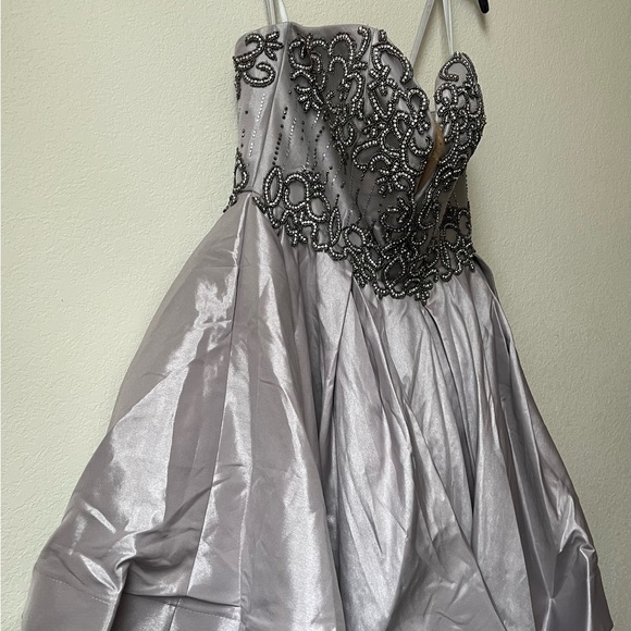 Terani Couture Glamour Sequins Taupe Junior size 8 Dress